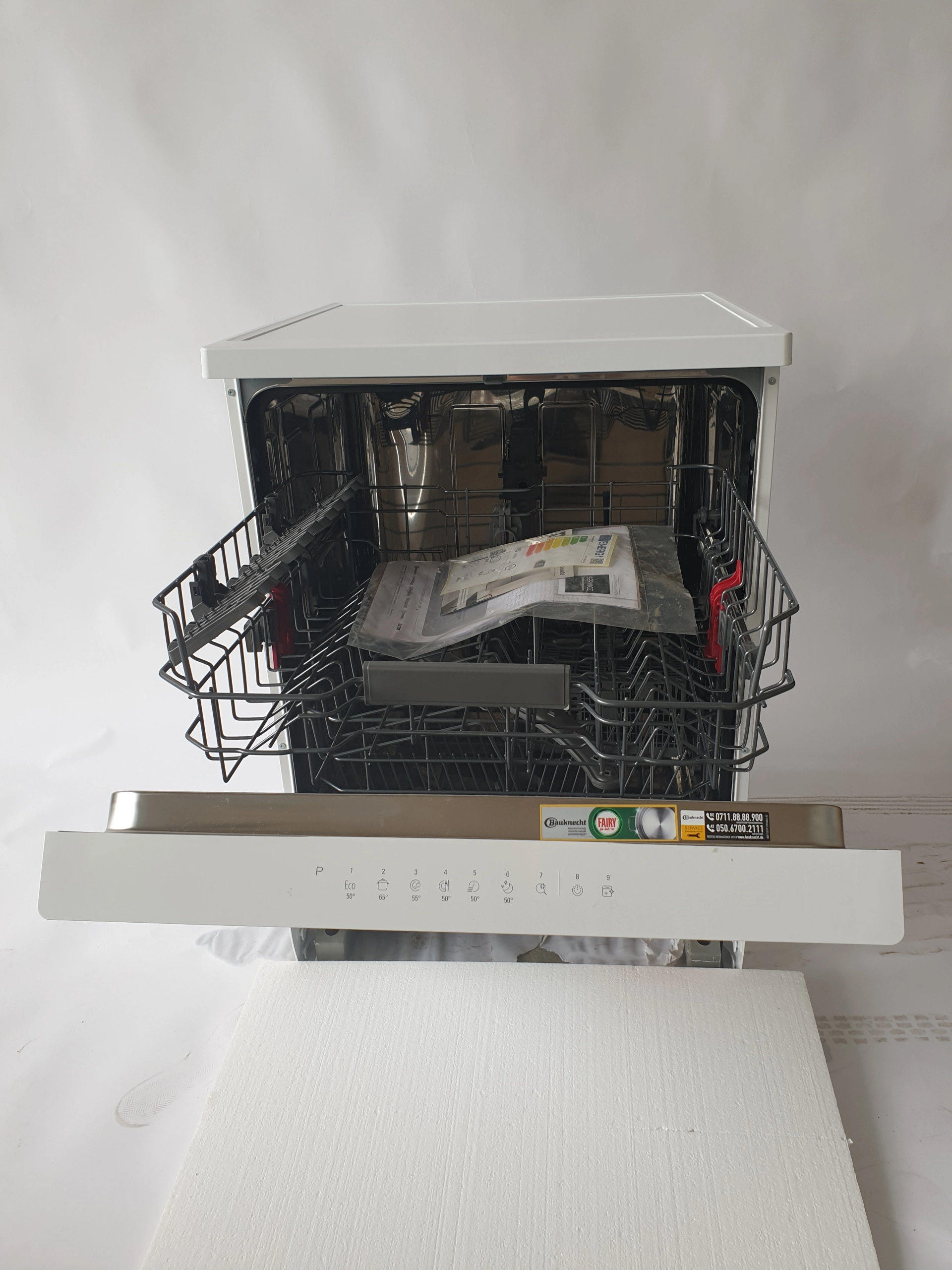 Свободностояща съдомиялна Bauknecht , 14 комплекта - Image 4